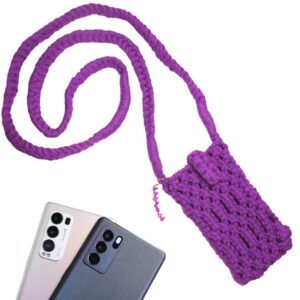 Macramé phone bag with intricate knot design and wooden handles, displayed with matching accessories including a keychain, tassel, and bracelet in neutral tones.