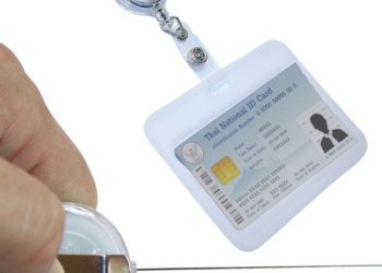 Retractable Protector Office ID Card Holder